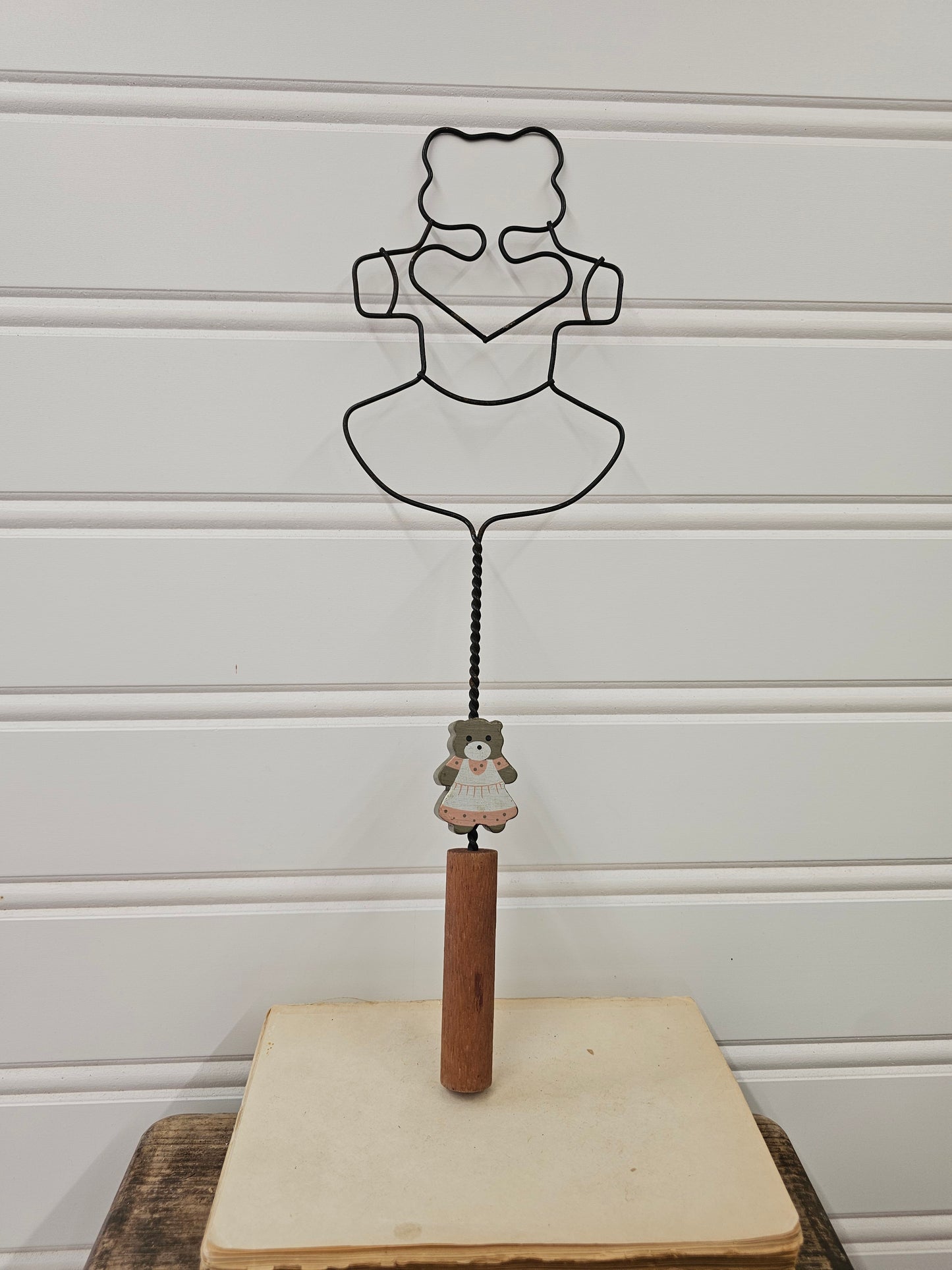 Metal & Wooden Bear Rug Beater
